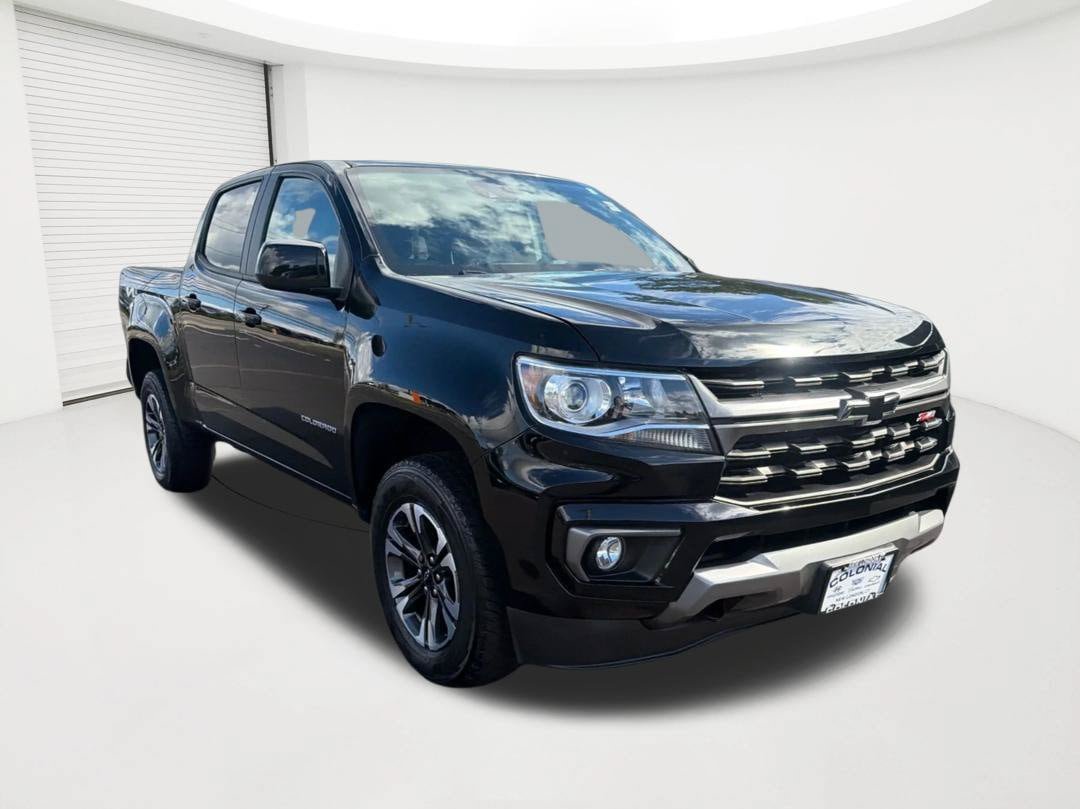 Used 2022 Chevrolet Colorado Z71 w/ Safety Package AWD/4WD image 3