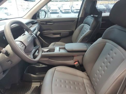 New 2026 Kia EV9 Wind image 18