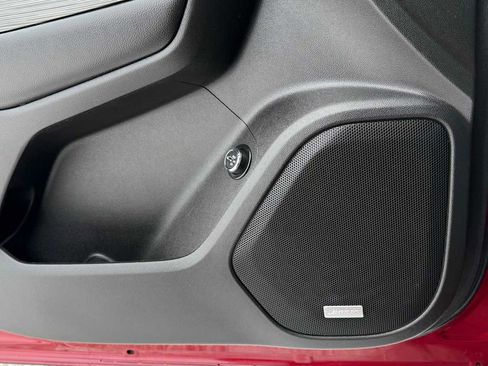 Used 2020 GMC Acadia SLT w/ Driver Alert Package II image 14