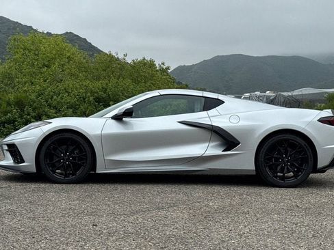 New 2026 Chevrolet Corvette Stingray Coupe w/ 1LT RWD image 7