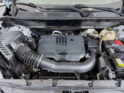 Used 2021 GMC Acadia SLE w/ Driver Convenience Package image 15