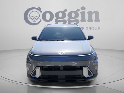 Certified 2025 Hyundai Kona SEL FWD image 9