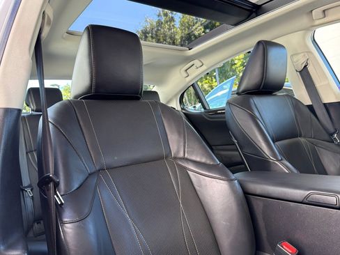 Used 2019 Lexus ES 350 Ultra Luxury w/ Accessory Package 2 FWD image 20