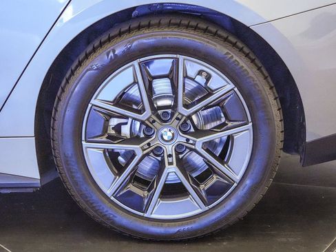 Certified 2023 BMW i4 eDrive35 RWD image 11
