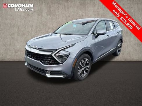 Used 2025 Kia Sportage EX FWD image 6