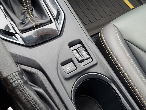 Used 2021 Subaru Crosstrek 2.5i Sport w/ Moonroof Package image 29