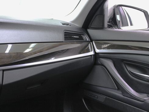 Used 2011 BMW 528i Sedan image 58