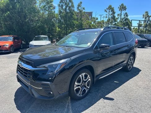 Used 2023 Subaru Ascent Limited w/ Popular Package #2A AWD/4WD image 3