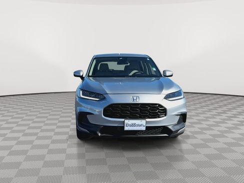 Used 2025 Honda HR-V LX image 3