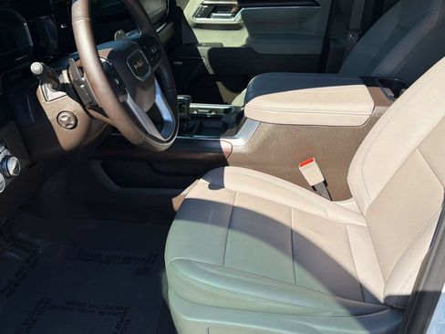 Used 2025 GMC Sierra 1500 SLT w/ SLT Premium Plus Package AWD/4WD image 5