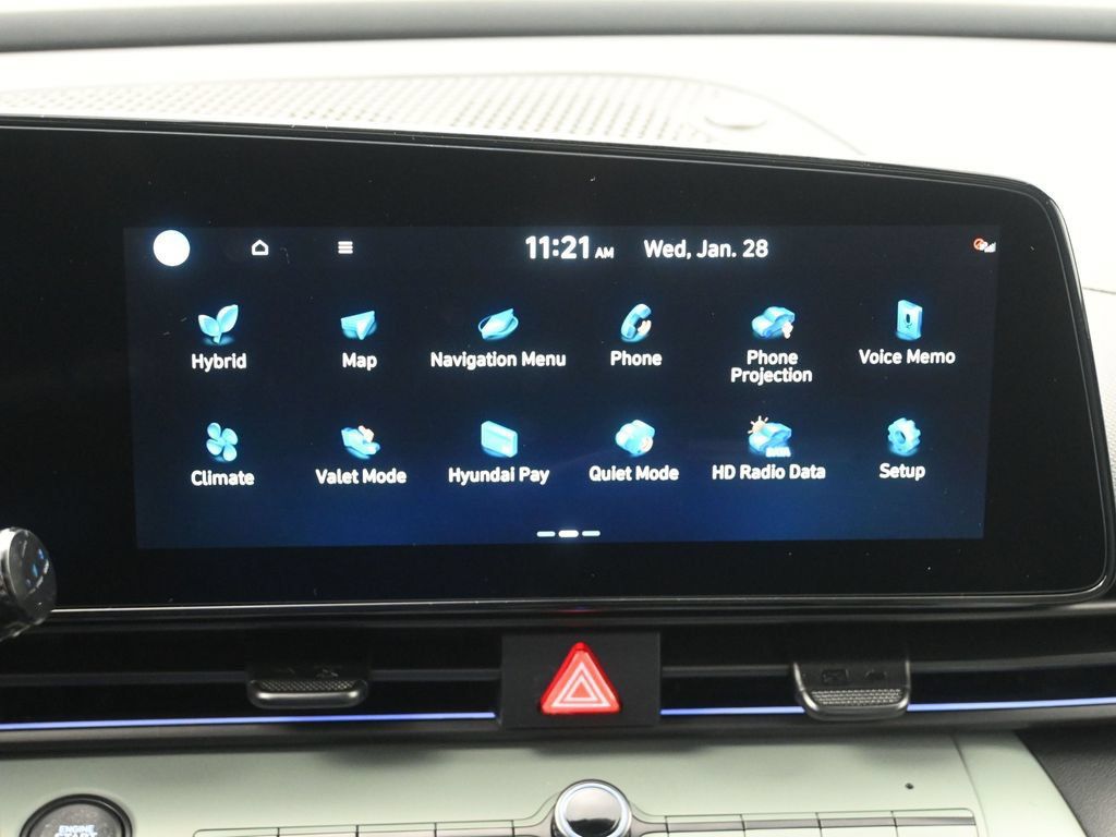 Used 2026 Hyundai Elantra Limited w/ Cargo Package FWD image 15
