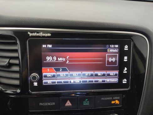 Used 2017 Mitsubishi Outlander GT image 25