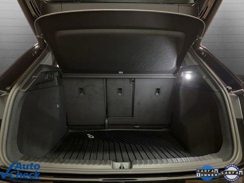 Used 2024 Audi Q4 e-tron Premium image 77