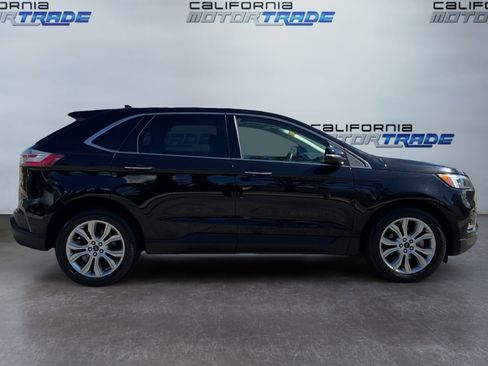 Used 2019 Ford Edge Titanium w/ Equipment Group 301A image 4