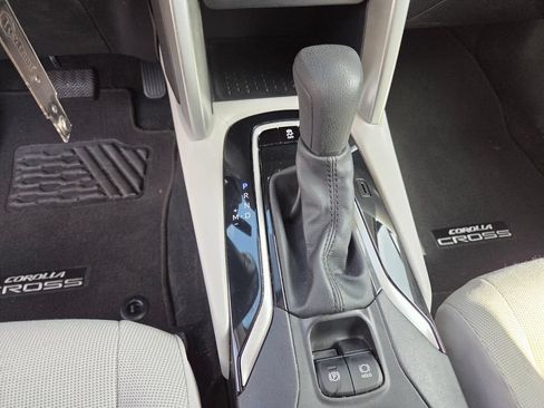 Certified 2024 Toyota Corolla Cross L FWD image 28