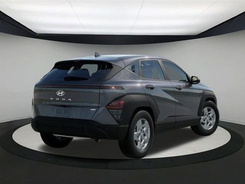 New 2026 Hyundai Kona SE image 4