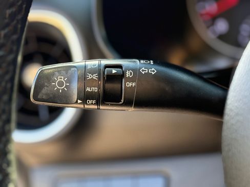 Used 2019 Kia Forte S image 35