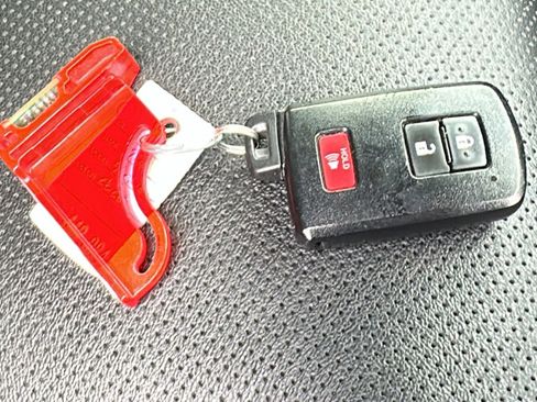 Used 2020 Toyota 4Runner Limited image 29