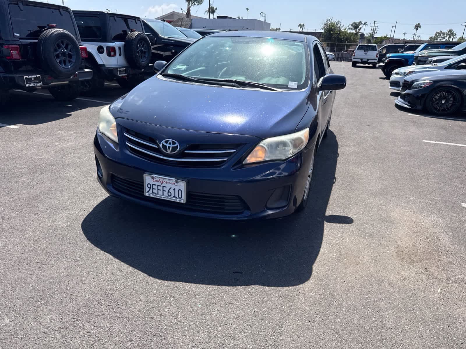 Used 2013 Toyota Corolla LE FWD image 2