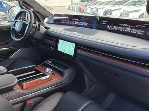 New 2025 Lincoln Navigator L Black Label image 6