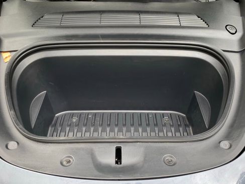 Used 2022 Tesla Model Y Performance AWD/4WD image 15