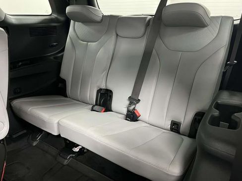 Used 2024 Hyundai Palisade SEL image 16
