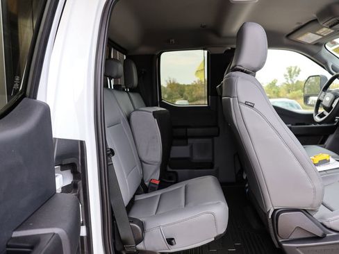 New 2025 Ford F450 XL w/ XL Chrome Package image 18