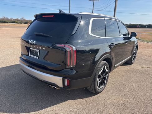 Used 2023 Kia Telluride EX image 5