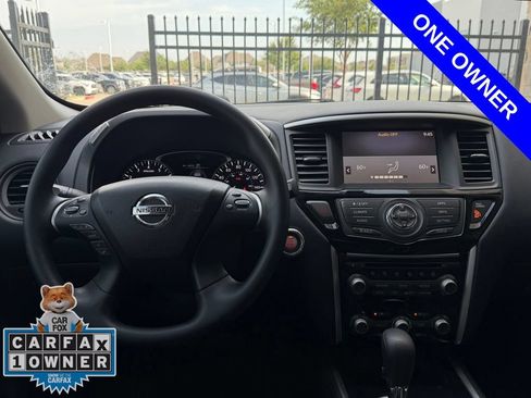 Used 2020 Nissan Pathfinder S AWD/4WD image 6