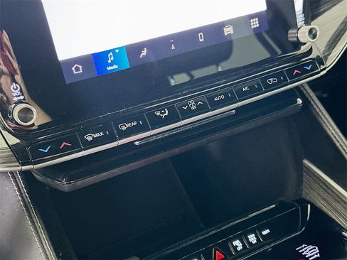 Used 2022 Jeep Wagoneer Series III w/ Premium Group I image 26