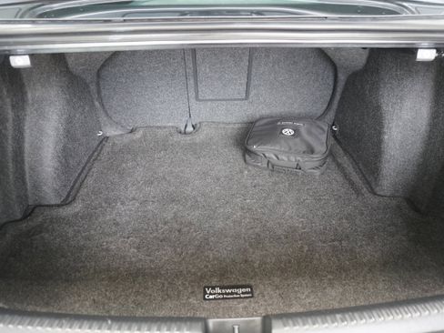 Used 2015 Volkswagen Jetta SE FWD image 24