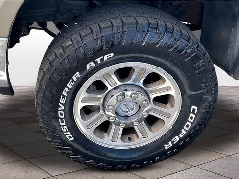 Used 2005 Ford F250 4x4 Crew Cab Super Duty image 9