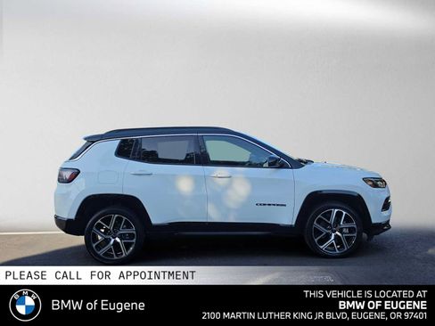 Used 2025 Jeep Compass Limited w/ Elite Group AWD/4WD image 2
