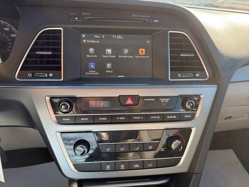 Used 2017 Hyundai Sonata SE image 22