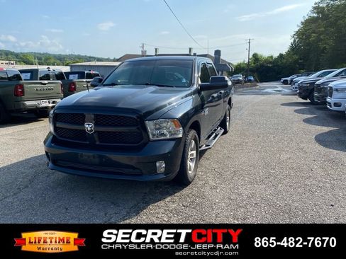 Used 2016 RAM 1500 Express RWD image 1
