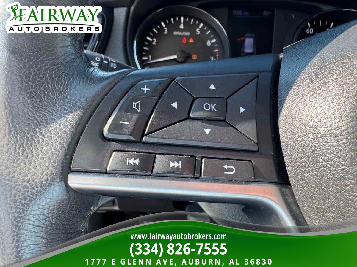Used 2018 Nissan Rogue SL w/ Premium Package FWD image 19