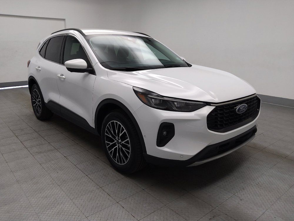Used 2023 Ford Escape SE w/ PHEV Premium Package FWD image 14