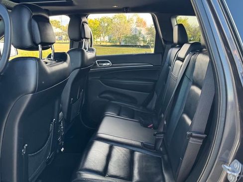 Used 2021 Jeep Grand Cherokee Limited image 15