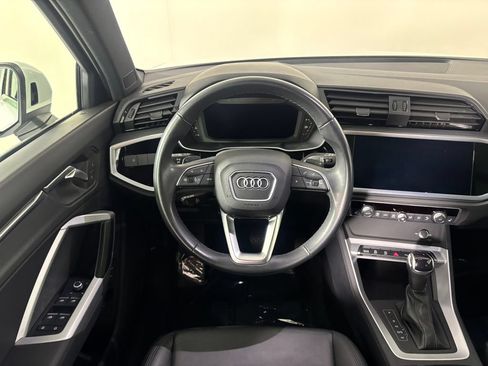 Used 2022 Audi Q3 2.0T Premium AWD/4WD image 13