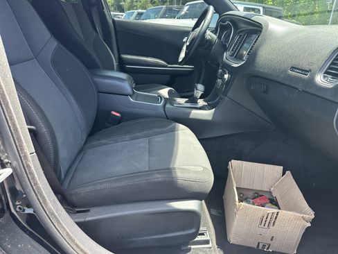 Used 2018 Dodge Charger R/T RWD image 15