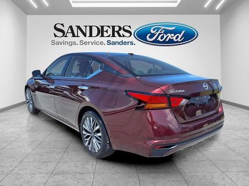 Used 2025 Nissan Altima 2.5 SV FWD image 4