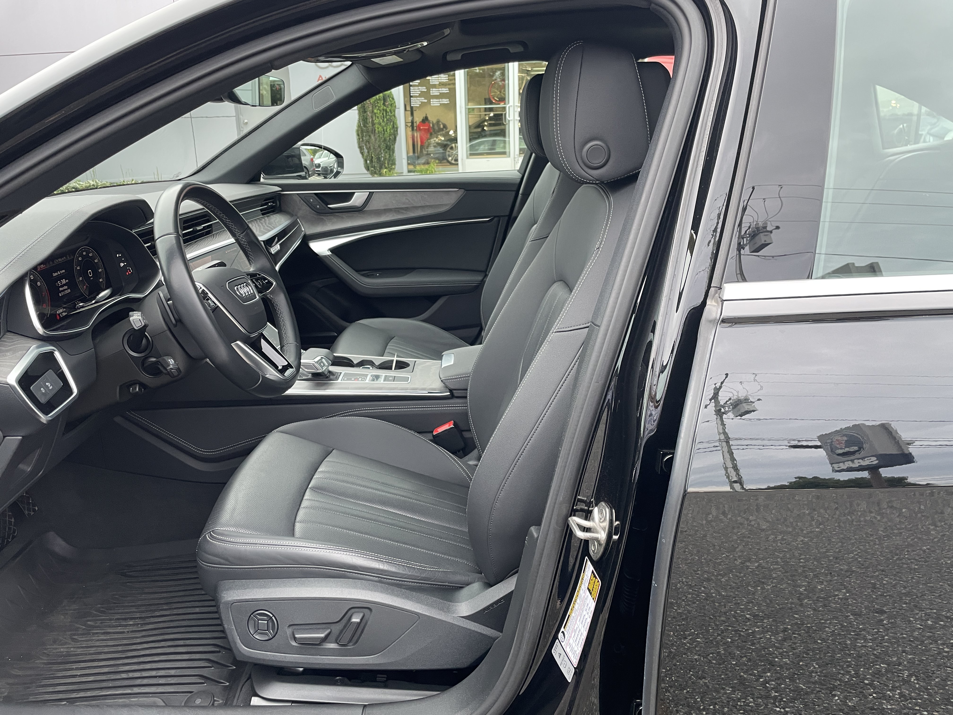 Certified 2024 Audi A6 Premium Plus w/ Premium Plus Package AWD/4WD image 8