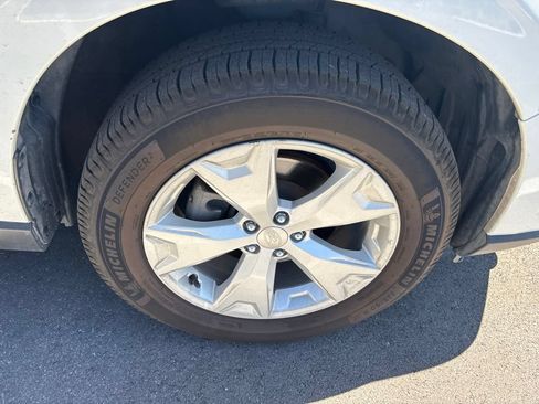 Used 2016 Subaru Forester 2.5i Premium AWD/4WD image 13