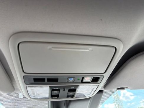 Used 2018 Honda Odyssey Elite image 24