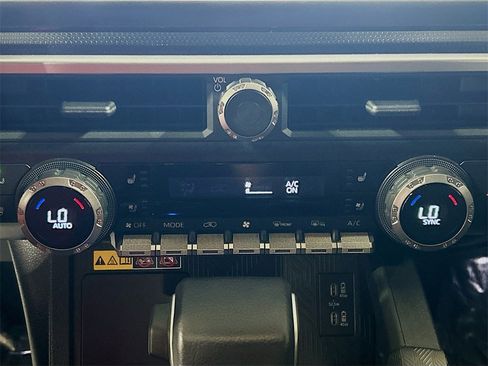 Used 2025 Toyota 4Runner Limited image 13