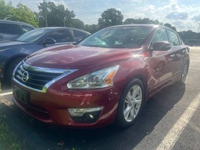 Used 2015 Nissan Altima 2.5 SV w/ Convenience Package