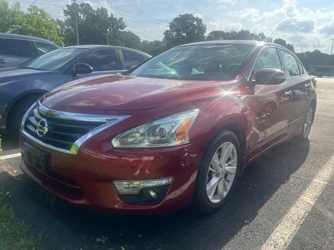 Used 2015 Nissan Altima 2.5 SV w/ Convenience Package FWD image 1