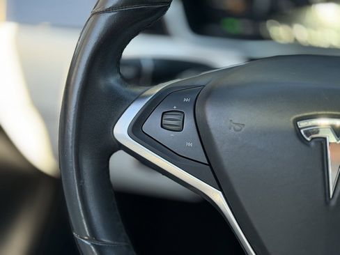 Used 2017 Tesla Model S 90D image 44