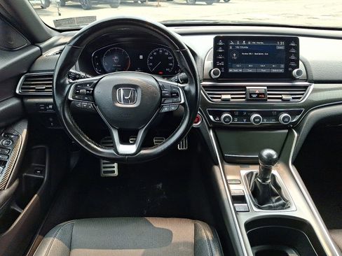 Used 2019 Honda Accord Sport image 11