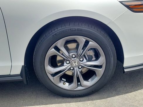 Certified 2023 Honda Accord EX image 5